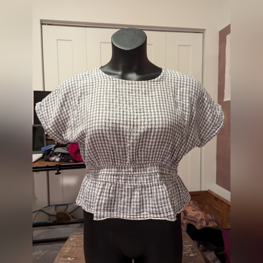 Urban Romantics Blue and white cotton gingham‎ peasant crop top size medium